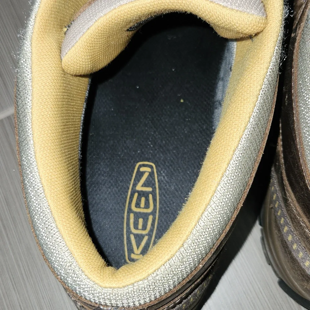 KEEN Siskiyou Mid Waterproof Leather Hiking Boots Sz 13